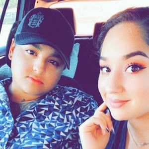 Meet your Posher, Crystal